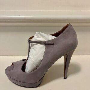 GUCCI KID SCAMOSCIATO SUEDE PLATFORM PUMPS